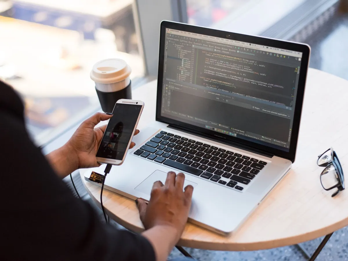 Développement assisté par intelligence artificielle